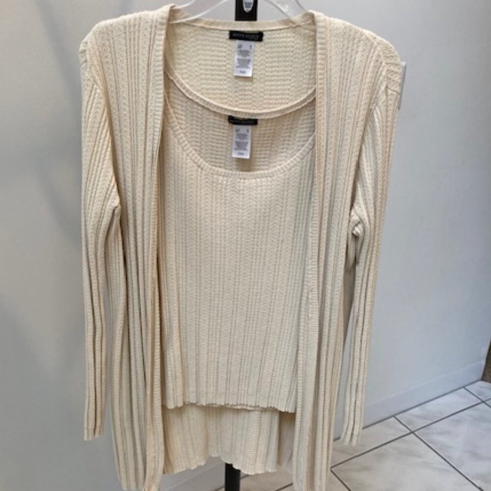 Anne Klein Vintage Sweater Set, Size Medium, Pale Yellow